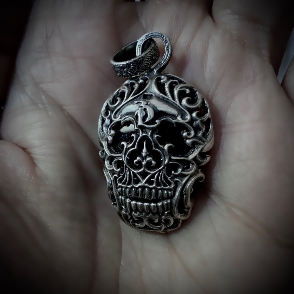 🚫 SOLD! Fine Silver Black Crystal Skull